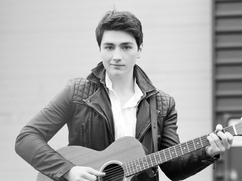 Brendan Murray Released Acoustic Version Of “Real Love”!
